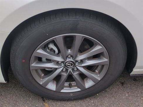 Certified 2025 MAZDA MAZDA3 s w/ Black Accent Package image 10