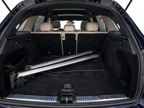 Used 2018 Mercedes-Benz GLC 300 4MATIC image 23