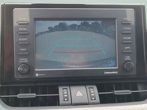 Used 2020 Toyota RAV4 XLE Premium FWD image 15