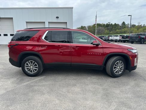 Used 2023 Chevrolet Traverse LT AWD/4WD image 6
