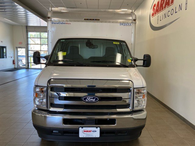 New 2026 Ford E-450 and Econoline 450 Super Duty w/ Power Equipment Group RWD image 3