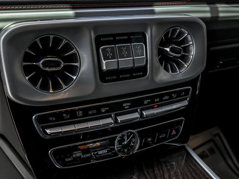 Used 2024 Mercedes-Benz G 550 w/ Manufactur Interior Package image 41