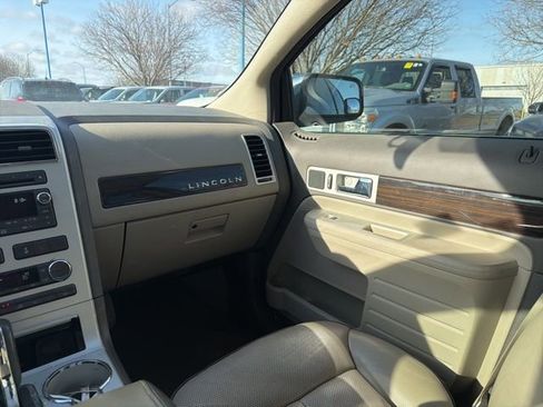 Used 2008 Lincoln MKX 2WD image 17