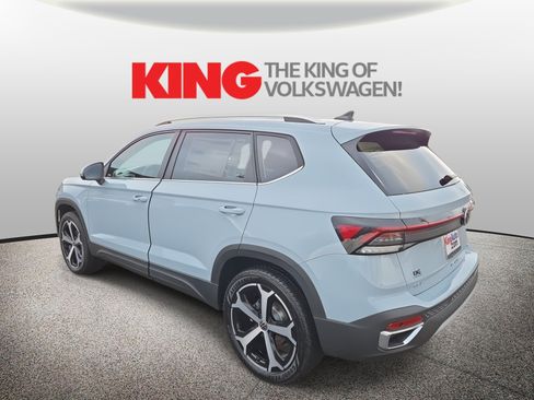 New 2026 Volkswagen Taos SEL image 6