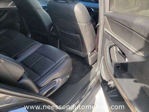 Used 2024 MAZDA CX-90 3.3 Turbo w/ Preferred Plus image 10