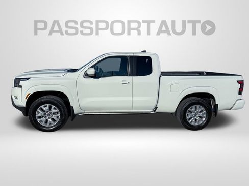 Certified 2024 Nissan Frontier SV w/ SV Convenience Package image 8