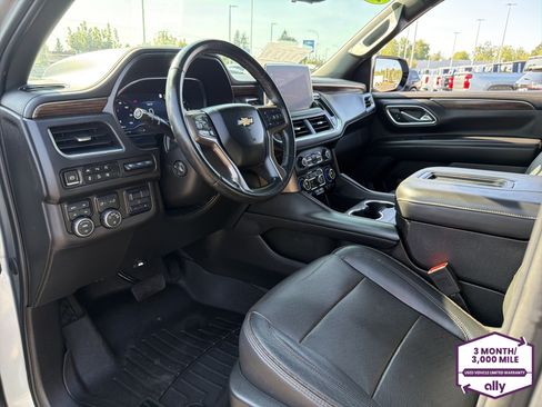Used 2023 Chevrolet Suburban High Country AWD/4WD image 9