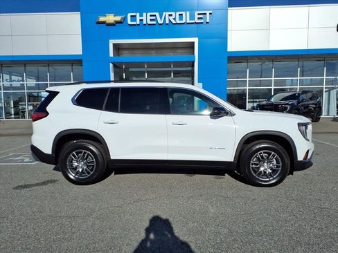 New 2026 GMC Acadia Elevation image 2