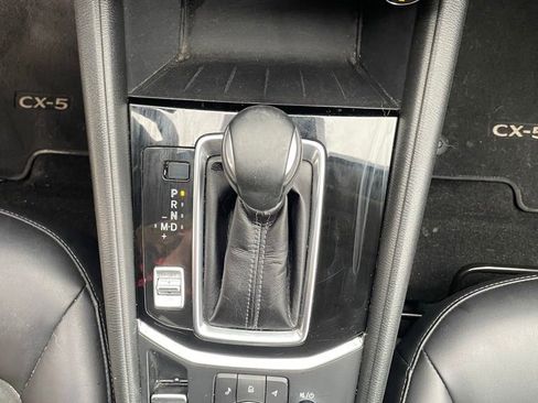 Used 2021 MAZDA CX-5 Touring image 18
