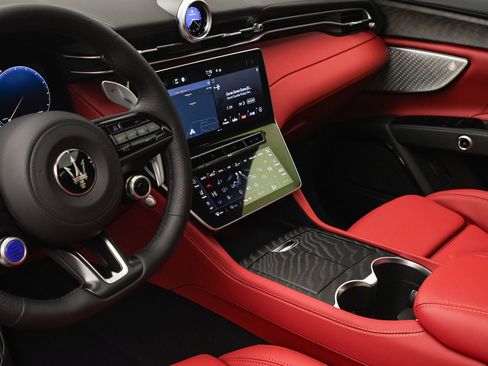 New 2026 Maserati Grecale Modena image 35