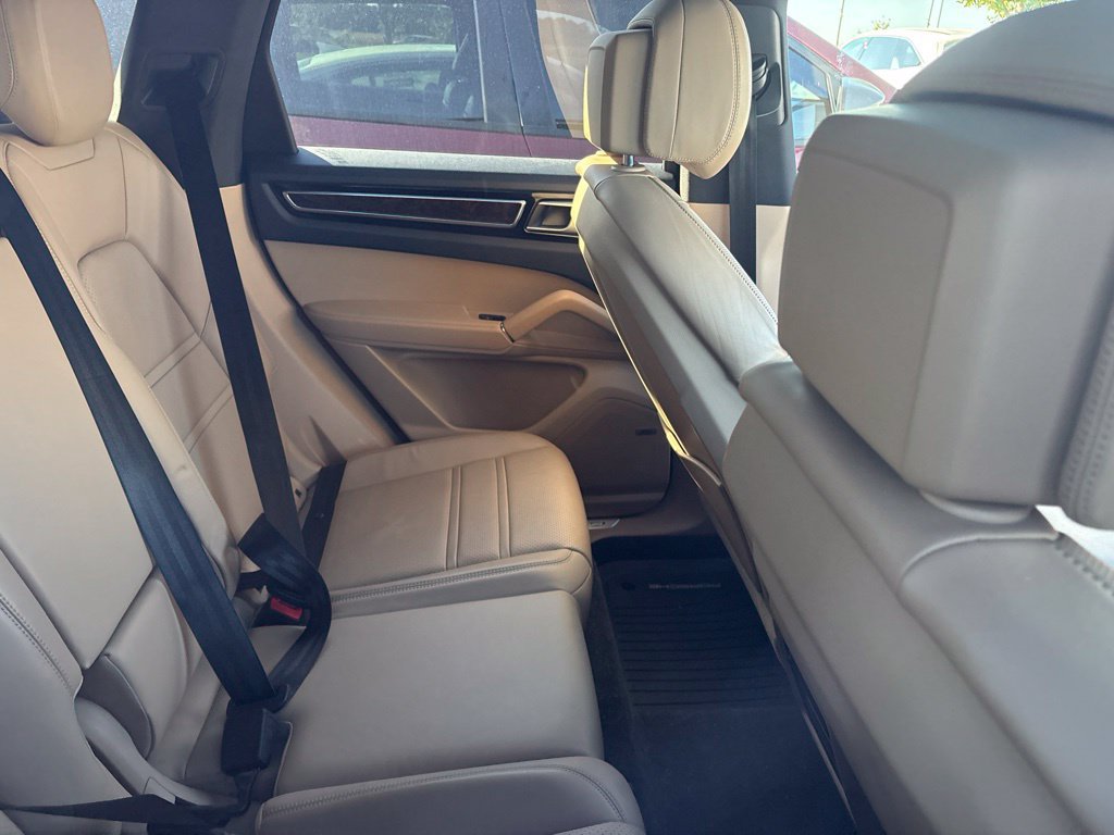 Used 2019 Porsche Cayenne AWD/4WD image 22