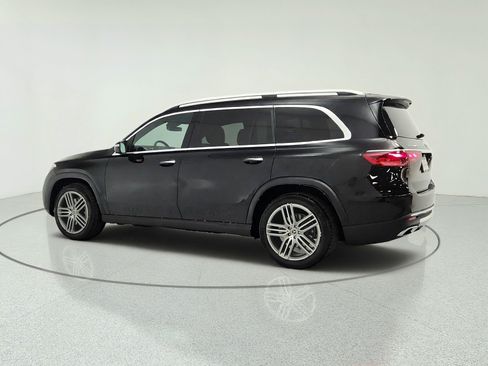 Certified 2026 Mercedes-Benz GLS 450 4MATIC image 7