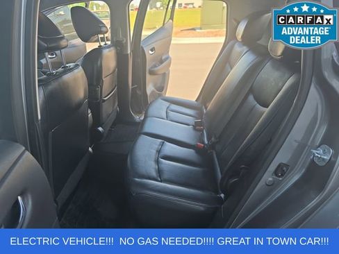 Used 2016 Nissan Leaf SL FWD image 15