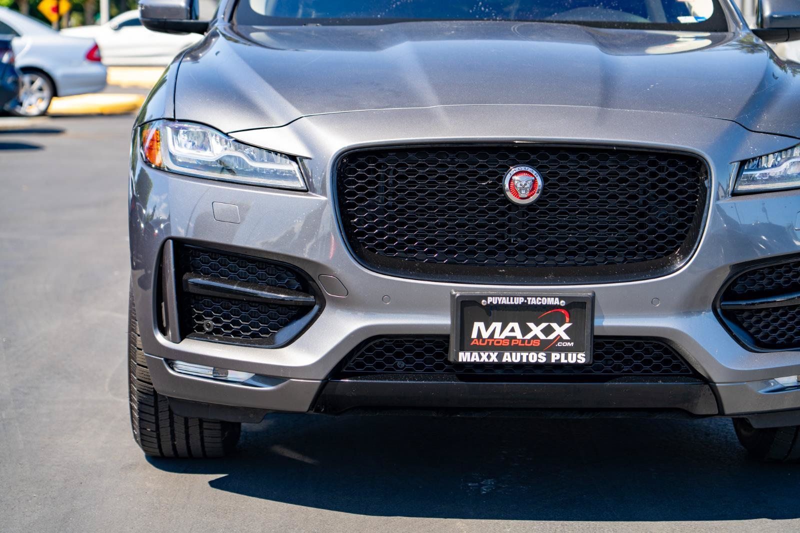 Used 2018 Jaguar F-PACE R-Sport AWD/4WD image 5