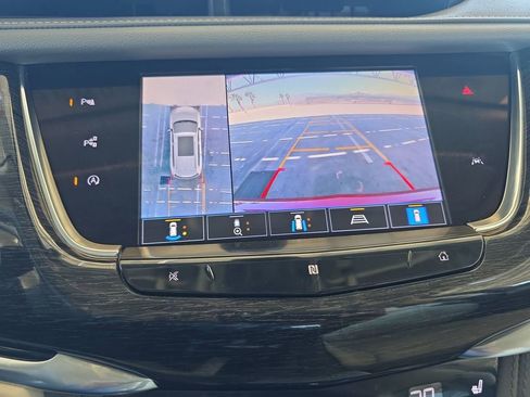 Used 2021 Cadillac XT6 Premium Luxury image 15