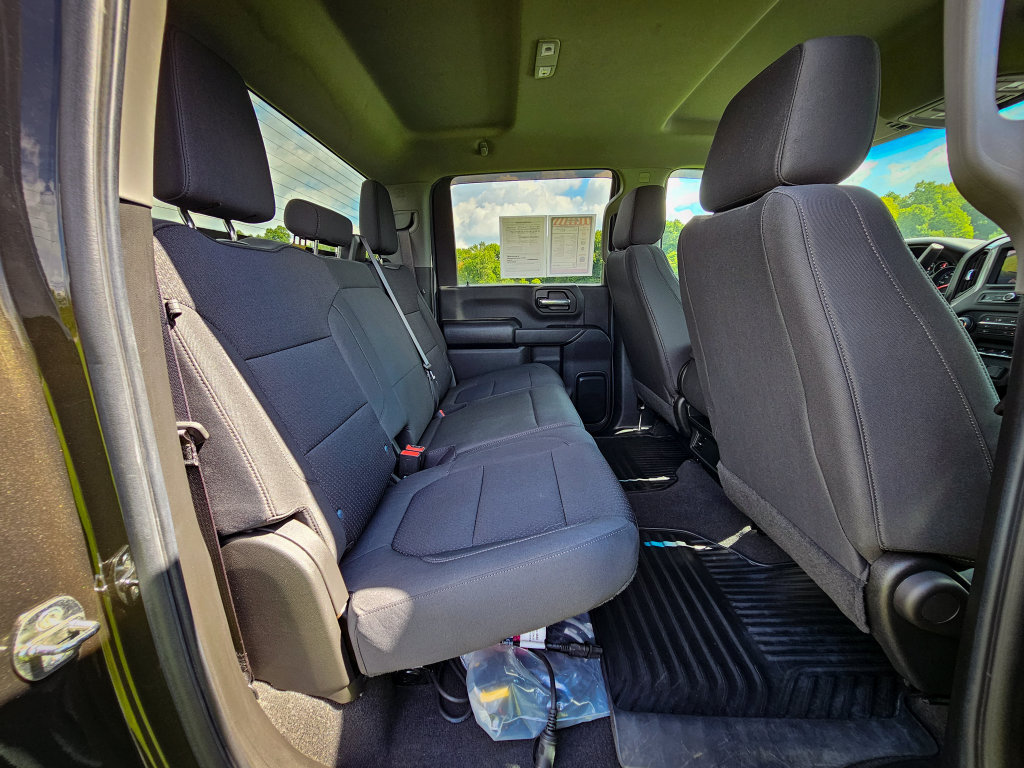 Used 2022 Chevrolet Silverado 2500 Custom w/ Custom Value Package AWD/4WD image 30