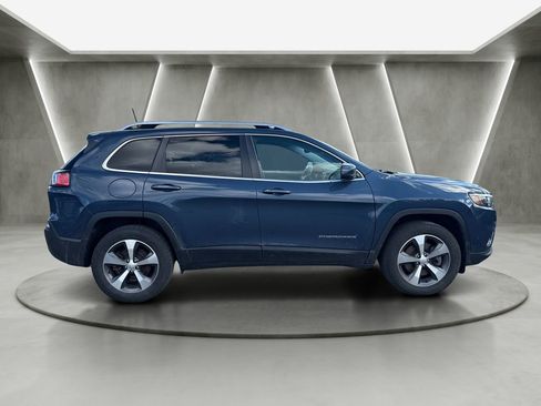Used 2021 Jeep Cherokee Limited w/ Mopar Interior Package AWD/4WD image 8