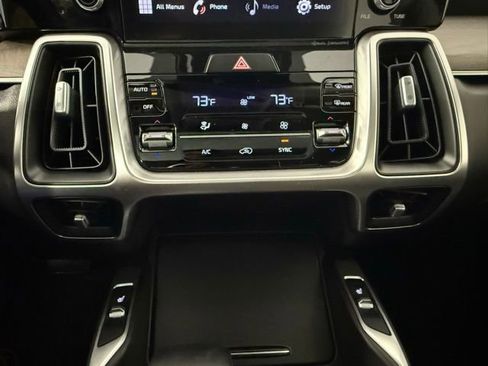Used 2021 Kia Sorento EX w/ Panoramic Sunroof Package image 22