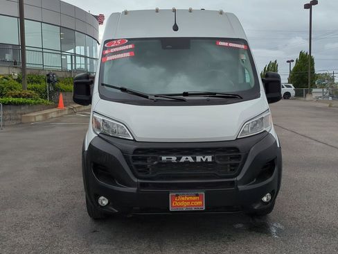 Used 2025 RAM ProMaster 2500 w/ Convenience Group FWD image 2