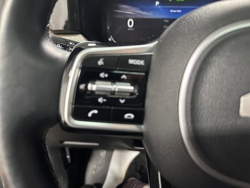 Used 2022 Kia Sorento SX Prestige image 17