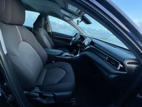 Used 2022 Toyota Camry LE image 28