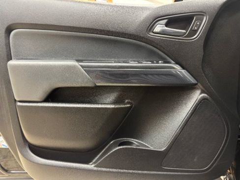 Used 2021 Chevrolet Colorado Z71 RWD image 20