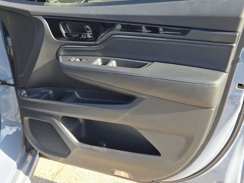 Used 2024 Honda Odyssey Elite image 9