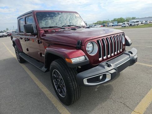 Used 2022 Jeep Gladiator Overland w/ Trailer Tow Package AWD/4WD image 3