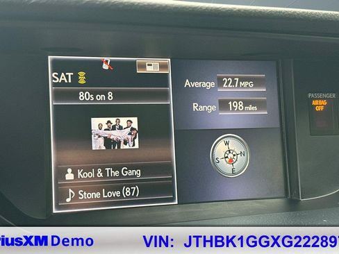 Used 2016 Lexus ES 350 w/ Luxury Package w/Wood Trim FWD image 33