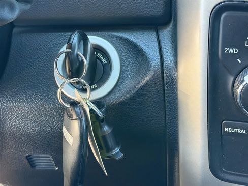 Used 2014 RAM 2500 Big Horn image 30