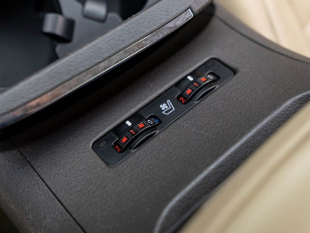 Used 2012 Lexus ES 350 FWD image 24