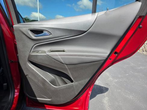Used 2024 Chevrolet Equinox RS AWD/4WD image 22