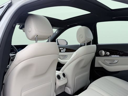 Used 2023 Mercedes-Benz E 350 Sedan image 32