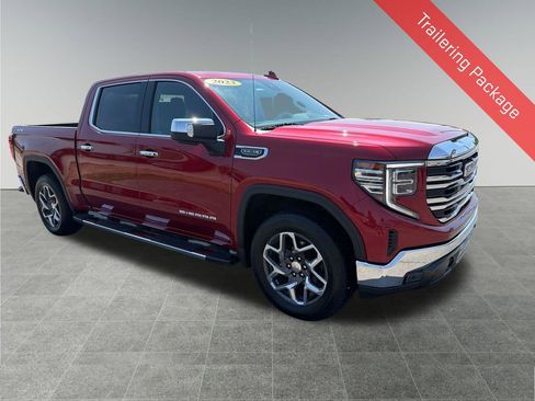 Used 2023 GMC Sierra 1500 SLT w/ SLT Premium Package AWD/4WD image 9