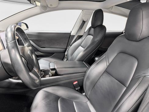 Used 2018 Tesla Model 3 Long Range RWD image 15