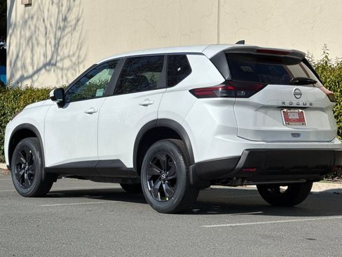 New 2026 Nissan Rogue SV w/ Cold Weather Package FWD image 6