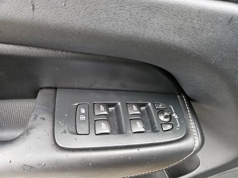 Used 2023 Volvo XC60 B5 Ultimate w/ Protection Package Premier image 18