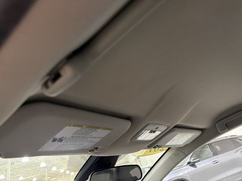 Used 2018 Toyota Corolla SE w/ Body Protection Package FWD image 10
