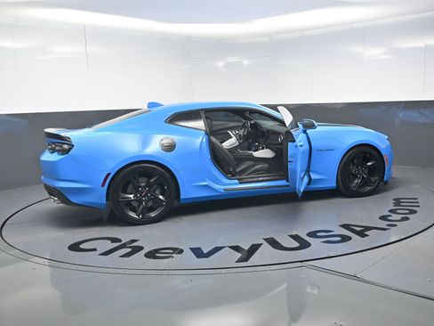Used 2023 Chevrolet Camaro SS RWD image 23