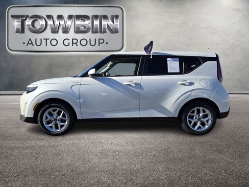Certified 2024 Kia Soul LX w/ Option Group 015 image 8