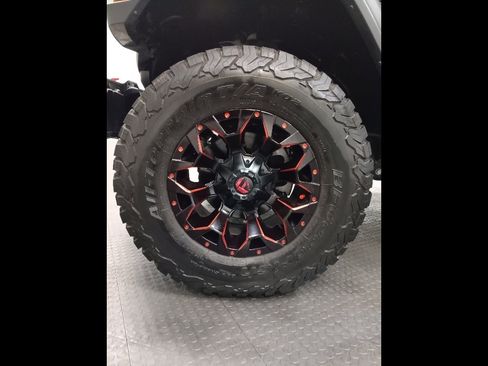 Used 2025 Jeep Wrangler Rubicon w/ Safety Group image 28