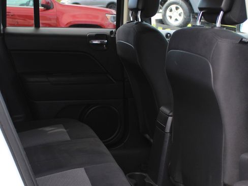 Used 2014 Jeep Patriot Sport w/ Power Value Group AWD/4WD image 17
