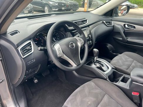Used 2016 Nissan Rogue S FWD image 6