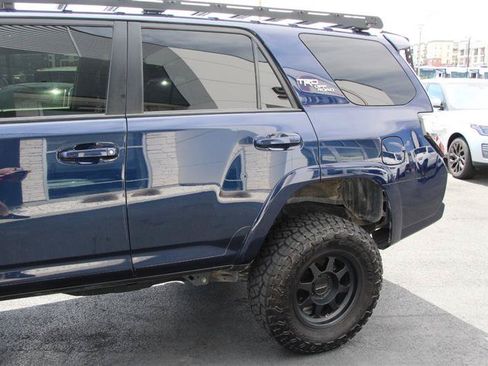 Used 2021 Toyota 4Runner TRD Off-Road Premium AWD/4WD image 6