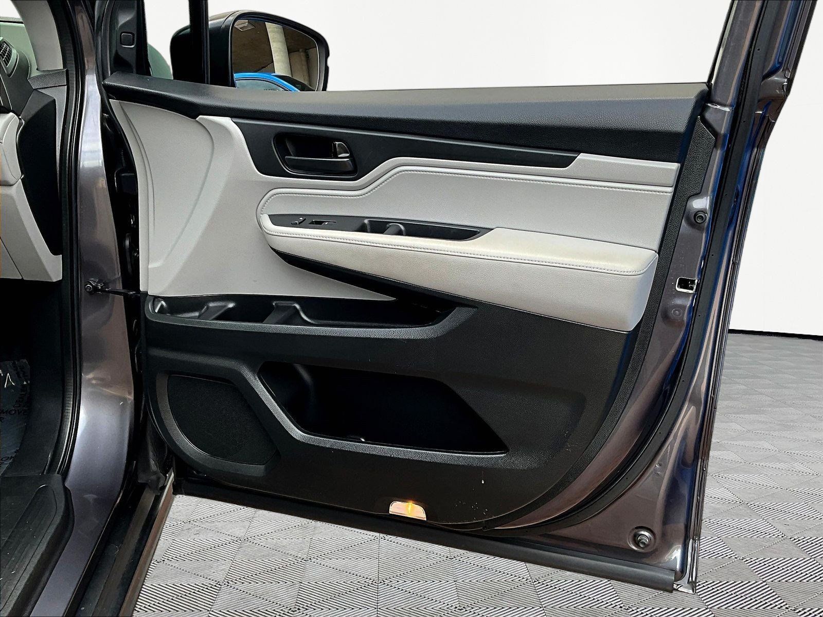Used 2020 Honda Odyssey EX image 27