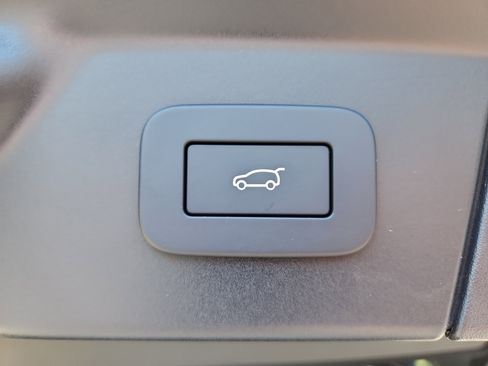 New 2026 Land Rover Range Rover Velar S image 14