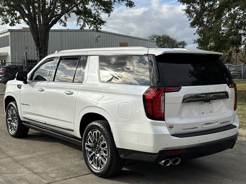 Used 2023 GMC Yukon XL Denali Ultimate image 13