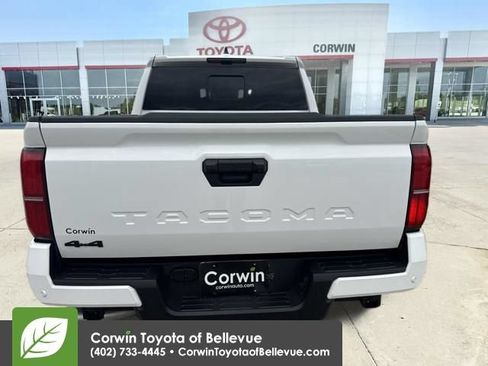 Used 2024 Toyota Tacoma TRD Off-Road w/ TRD Off Road Upgrade Package AWD/4WD image 7