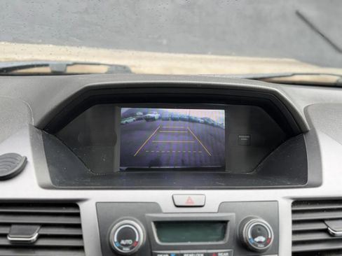 Used 2013 Honda Odyssey EX image 26