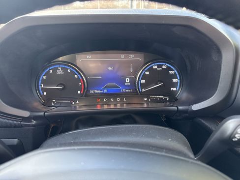 Used 2021 Ford Bronco Sport Outer Banks w/ Outer Banks Package (96D) image 19